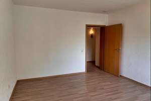 Teilweise renovierte 4,5-Zimmer-Eigentumswohnung mit Terrasse in ruhiger Wohnlage von Hagen-Eilpe – 58091 Eilpe, Hagen – Vorschaubild 16