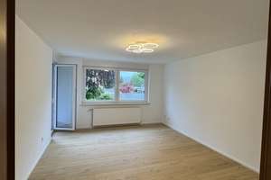 Sofort verfügbare, umfassend modernisierte 3-Zimmer-Eigentumswohnung mit Balkon in Trier-Heiligkreuz – Die vollständige Adresse der Immobilie erhältst du vom Anbieter., 54295 Heiligkreuz, Trier – Vorschaubild 2