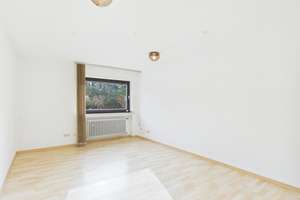 Repräsentatives Ein-/Zweifamilienhaus mit Einliegerwohnung und traumhaftem Ausblick – Die vollständige Adresse der Immobilie erhältst du vom Anbieter., 33014 Bad Driburg – Vorschaubild 34