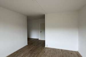 Beim Sonnenuntergang entspannen - Panoramablick 3 Zimmer, Balkon & EBK – Wolgograder Allee 54, 9123 Hutholz, Chemnitz – Vorschaubild 6