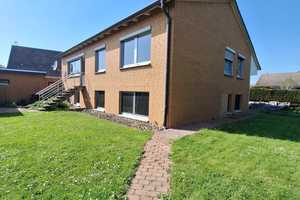 Zu vermieten ist ein großzügiges Einfamilienhaus aus dem Baujahr 1973 auf einem 668 m² großen Grunds – Auf der worth 21, 30982 Hannover (Kreis) – Vorschaubild 1