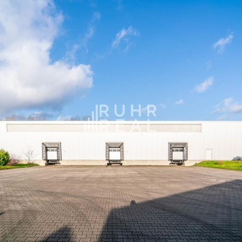 Lagerfläche im Alleinauftrag | Rampen und ebenerdige Tore | RUHR REAL
