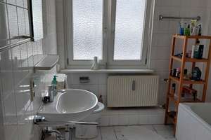 Großes Zimmer 17,47 m² mit Balkon innerhalb einer 3er-WG // 2.OG links – Robert-Koch-Platz 6, 38440 Stadtmitte (Ortsteil), Wolfsburg – Vorschaubild 3