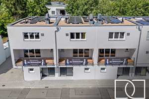 KFW40 Niedrigenergie mit Förderungen! Sofort bezugsfertiges Reihenhaus mit Stadtgarten am Fluss – Die vollständige Adresse der Immobilie erhältst du vom Anbieter., 95448 Hammerstatt/St. Georgen, Bayreuth – Vorschaubild 1