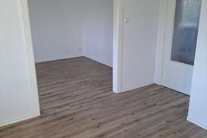 ruhige Maisonette-Wohnung, 3 1/2 Zimmer, ca. 96 qm, Balkon, EBK, Keller in Brhv.-Wulsdorf – Lindenallee 51, 27572 Wulsdorf, Bremerhaven – Vorschaubild 9