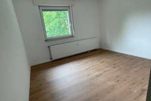 Ihr neues Zuhause: Helle 4,5 Zimmer-Wohnung mit Balkon & Tiefgarage – Freyaweg 11, 44805 Harpen/Rosenberg, Bochum – Vorschaubild 7