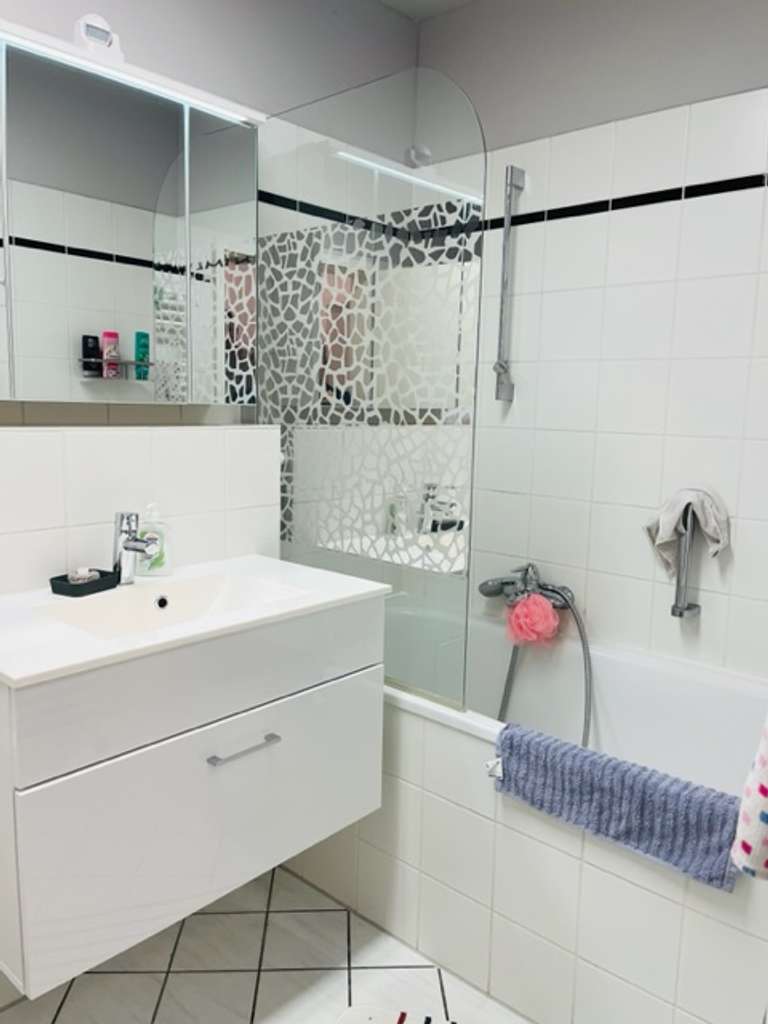 Immobilie in Glienicke/Nordbahn - Schöne Eigentumswohnung in Glienicke als Kapitalanlage! Balkon mit Gartenzugang, Tiefgarage, Keller - Bild 3