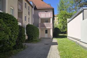 1-Zi-Wohnung für Studenten und Young Professionals in Veilhof, Einbauküche, Balkon – Äußere Sulzbacher Straße (grüner Hinterhof) 17a, 90489 Veilhof, Nürnberg – Vorschaubild 1