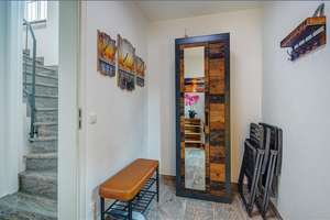 Möbliert: Sehr schöne Dachgeschosswohnung in ruhiger Lage – Die vollständige Adresse der Immobilie erhältst du vom Anbieter., 81739 Waldperlach, München – Vorschaubild 9