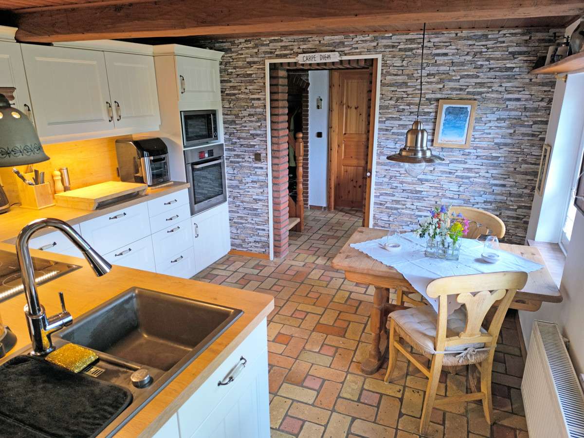 Immobilie in Risum-Lindholm - Traumhafte Friesenkate mit liebevoll angelegtem Garten - Bild 11