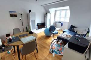 DÜSSELDORF-GERRESHEIM: HELLE 2 ZKB DG-WOHNUNG MIT EINBAUKÜCHE IN RUHIGER ZENTRALER LAGE.... !!!