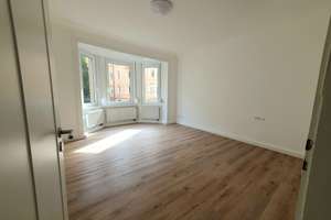 S-West - Neu renoviert! Große 3-Zimmer-WHG mit EBK u. kleinem Balkon 2.OG – Reinsburgstr. 150, 70197 Rotebühl, Stuttgart – Vorschaubild 6