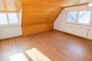 Viel Platz, viele Möglichkeiten: Attraktives Mehrfamilienhaus mit Doppelgarage – Die vollständige Adresse der Immobilie erhältst du vom Anbieter., 70378 Mühlhausen (Ortsteil), Stuttgart – Vorschaubild 8