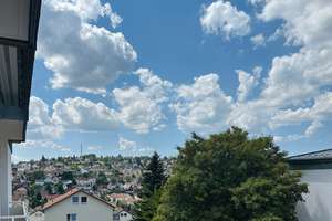 Aussicht inklusive: Charmante 3-Zimmer-Wohnung in St. Georgen – Ludwig-Weisser-Str. 42, 78112 Sankt Georgen im Schwarzwald – Vorschaubild 2