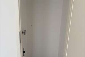 Helle, modernisierte 2-Zimmer-Wohnung mit Loggia und Einbauküche – Engelsdorfer Straße -, 4319 Engelsdorf, Leipzig – Vorschaubild 5