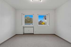 Schöne 4 Zimmerwohnung in Großgründlach Anteil an Pool/Sauna – Die vollständige Adresse der Immobilie erhältst du vom Anbieter., 90427 Großgründlach, Nürnberg – Vorschaubild 13