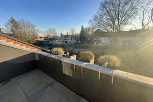 Stilvolle 3-Zimmer-DG-Wohnung mit EBK in Grevenbroich