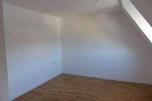 Zentral. modern. EBK. Bad mit Wanne u. Dusche, Kehrwochenservice. Loggia, TG-Platz – Hauptstätterstraße 112, 70178 Karlshöhe, Stuttgart – Vorschaubild 15