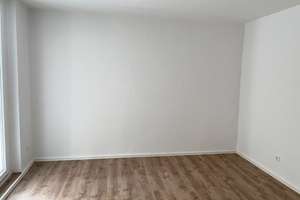 Helle + renovierte 2-Zimmer-Wohnung mit Balkon, guter Schnitt, separate Küche, Duschbad, Aufzug – Kurt-Schumacher-Straße 12, 38102 Viewegsgarten-Bebelhof, Braunschweig – Vorschaubild 6