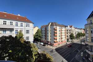 Top Lage - sehr schöne helle 2 Zimmer Wohnung mit Balkon – 10247 Friedrichshain, Berlin – Vorschaubild 12