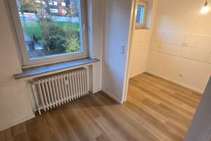 Tapezieren, einziehen & wohlfühlen – Sedanstraße 5, 42855 Fichtenhöhe, Remscheid – Vorschaubild 2