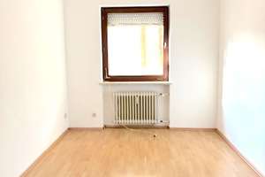 Großzügige 3-Zimmer Hochparterre-Wohnung direkt am Nymphenburger Kanal – Die vollständige Adresse der Immobilie erhältst du vom Anbieter., 81245 Obermenzing, München – Vorschaubild 7