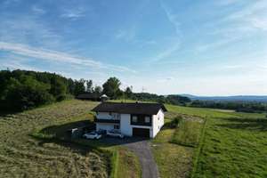 Preisaktualisierung: Natur pur & zwei Wohneinheiten – vielseitiges Zuhause in Alleinlage! – Die vollständige Adresse der Immobilie erhältst du vom Anbieter., 82407 Wielenbach – Vorschaubild 2