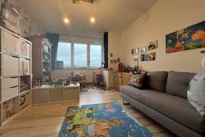 von Privat + sofort frei! Sanierte DHH in 1A-Lage mit schönen Bädern & EBK, Dachterrasse, Carport – Hochtaunuskreis – Vorschaubild 15