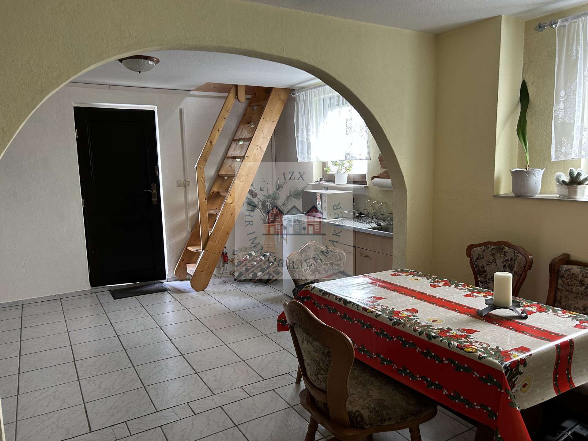 Immobilie in Gornau - Arbeiten vor Ort, komfortabel wohnen – vielseitige Gewerbeimmobilie mit Wohnhaus und XXL-Grundstück - Bild 7