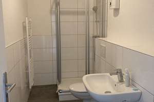 renovierte 2-Zimmerwohnung mit Stellplatz in Essen-Schönebeck – Die vollständige Adresse der Immobilie erhältst du vom Anbieter., 45355 Schönebeck, Essen – Vorschaubild 7