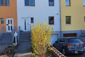 Topgepflegtes Reihenhaus mit Tiefgarage, Südterrasse und Blick zum Hausberg Rotstein – Paulsdorfer Str. 173 d, 2894 Sohland am Rotstein – Vorschaubild 3