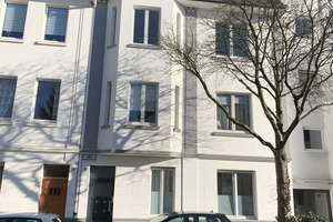 Ruhige Dachgeschosswohnung in zentraler Lage