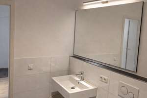 Stilvolle Split-Level-Loftwohnung mit Garten in sanierter Fabrik mit TG Stellplatz – 40489 Angermund, Düsseldorf – Vorschaubild 35
