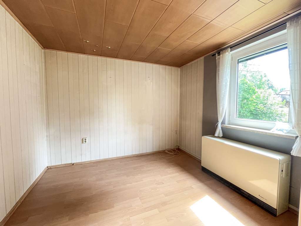 Immobilie in Klingenthal - Ihr neues Zuhause in Klingenthal – mit fast 4.000 m² Grund und viel Potential! - Bild 3