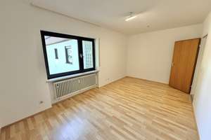 Ideal für Familien – geräumige 4-Zimmer-Wohnung mit Balkon in Pasing – Atterseestraße 00, 81241 Am Westbad, München – Vorschaubild 23