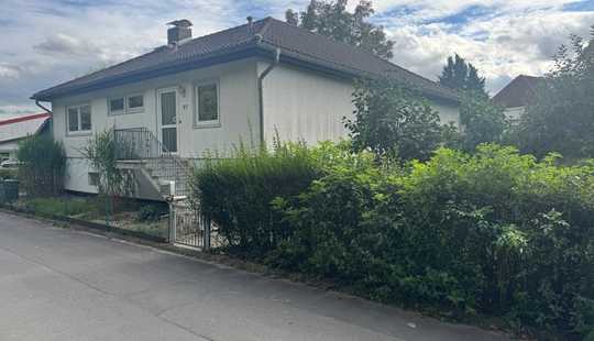 Bild von TOP! Schöner Bungalow mit großem Grundstück!