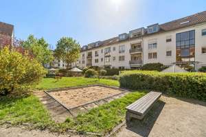 **Exklusiv** 3-Raum-Wohnung mit 2 Balkonen und Stellplatz zu verkaufen!