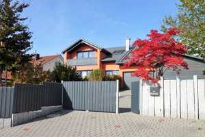 Modernes, geräumiges Haus mit acht Zimmern in Gersthofen OT – Augsburg (Kreis) – Vorschaubild 1