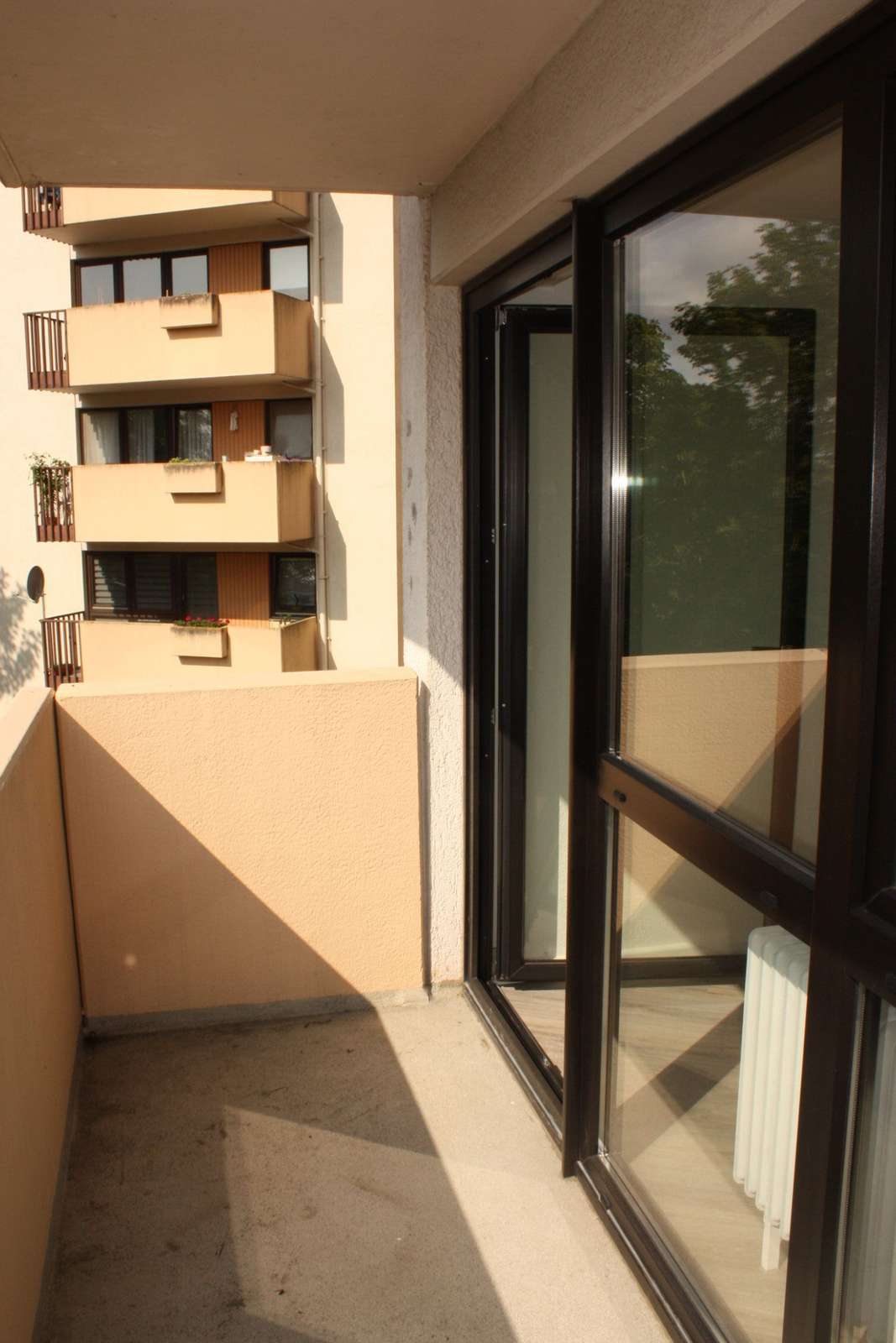 Ideal für Studenten: Moderne 3-Zimmer-Wohnung mit gemütlichem Balkon und praktischer Einbauküche 