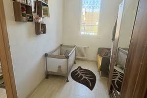 Charmante 4-Zimmer-Eigentumswohnung in Solingen-Mitte – Die vollständige Adresse der Immobilie erhältst du vom Anbieter., 42651 Solingen-Mitte, Solingen – Vorschaubild 4