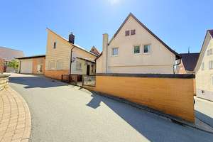 Ein-/Zweifamilienhaus mit qualitativer Halle / Werkstatt als Gewerbemöglichkeit in Hüffenhardt – Die vollständige Adresse der Immobilie erhältst du vom Anbieter., 74928 Hüffenhardt – Vorschaubild 1