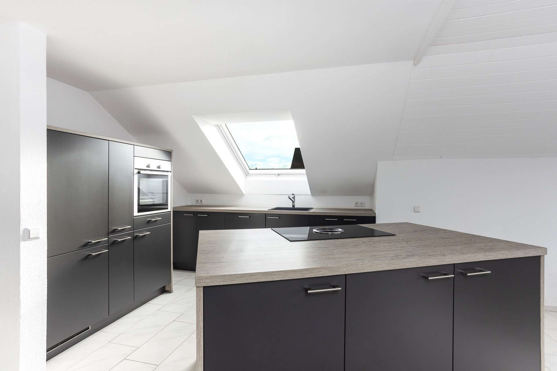 Immobilie in Grenzach-Wyhlen - Idyllisches WEITBLICKHEIM in Rührberg - moderne 3 Zi.-Whg, Panoramabalkon, Kochinsel & 2 Stellplätze - Bild 5