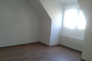 Großzügige Wohnung in der Fischerstr. 124 in Gelsenkirchen, DG rechts – Fischerstr. 124, 45899 Horst, Gelsenkirchen – Vorschaubild 2