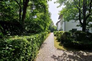 MUC-Obermenzing am Nymphenb.-Schloßpark, ger. helle 2 ZKB in kl. Wohnanlage, Parkett, EBK, Balkon – Die vollständige Adresse der Immobilie erhältst du vom Anbieter., 80638 Nymphenburg, München – Vorschaubild 2