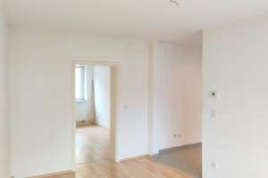 Exklusive 65 m², 3-Zimmer-Whg, renoviert, mit Balkon u Einbauküche in Nürnberg, Steinbühl – Gibitzenhofstraße 32, 90459 Steinbühl, Nürnberg – Vorschaubild 9