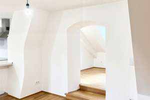 Altstadtjuwel nahe der Steinernen Brücke - Attraktive 3,5-Zimmer-Eigentumswohnung in Regensburg – Die vollständige Adresse der Immobilie erhältst du vom Anbieter., 93047 Innenstadt, Regensburg – Vorschaubild 8