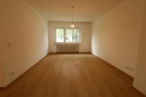 Totalrenoviert, 3 Zimmern, neue Küche, neue Badzimmer, Balkon und Garage in Essen-Rüttenscheid – 45131 Rüttenscheid, Essen – Vorschaubild 5
