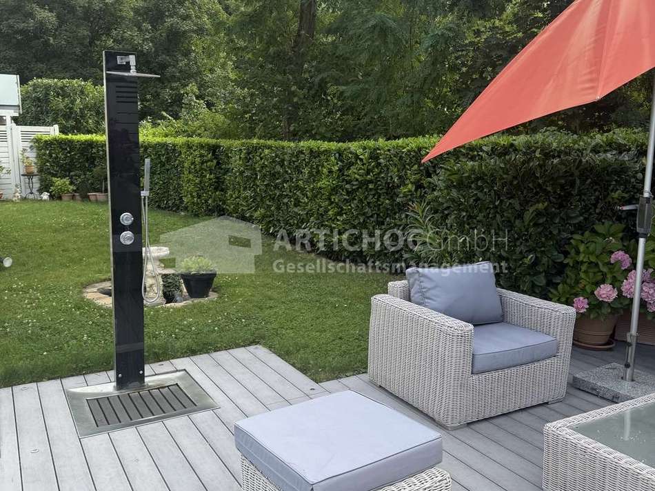 Terrasse-Dusche-Schwimmbad