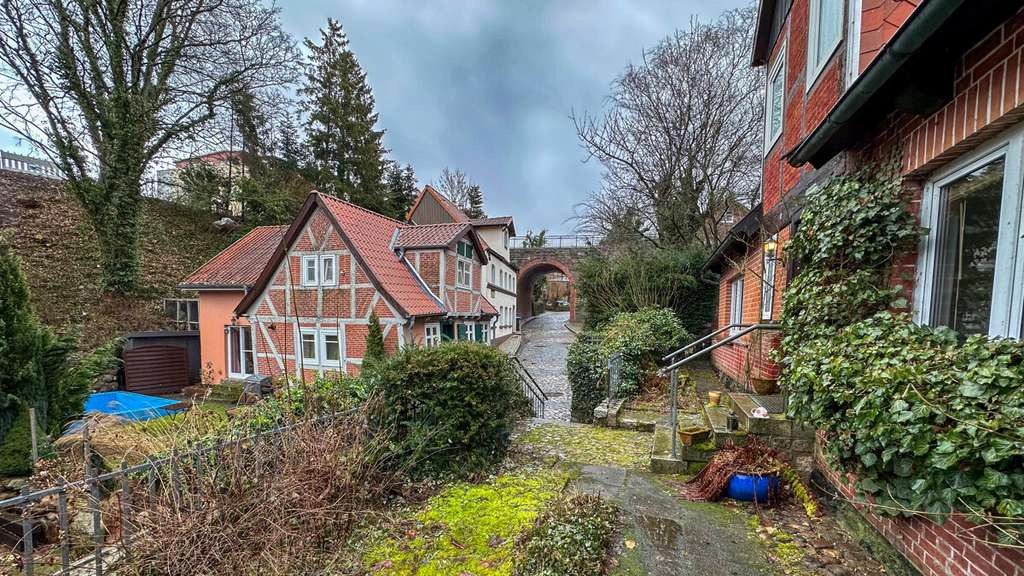Immobilie in Lauenburg/Elbe - Familienhaus - Viel Platz in historischer Wohnlage - Bild 2