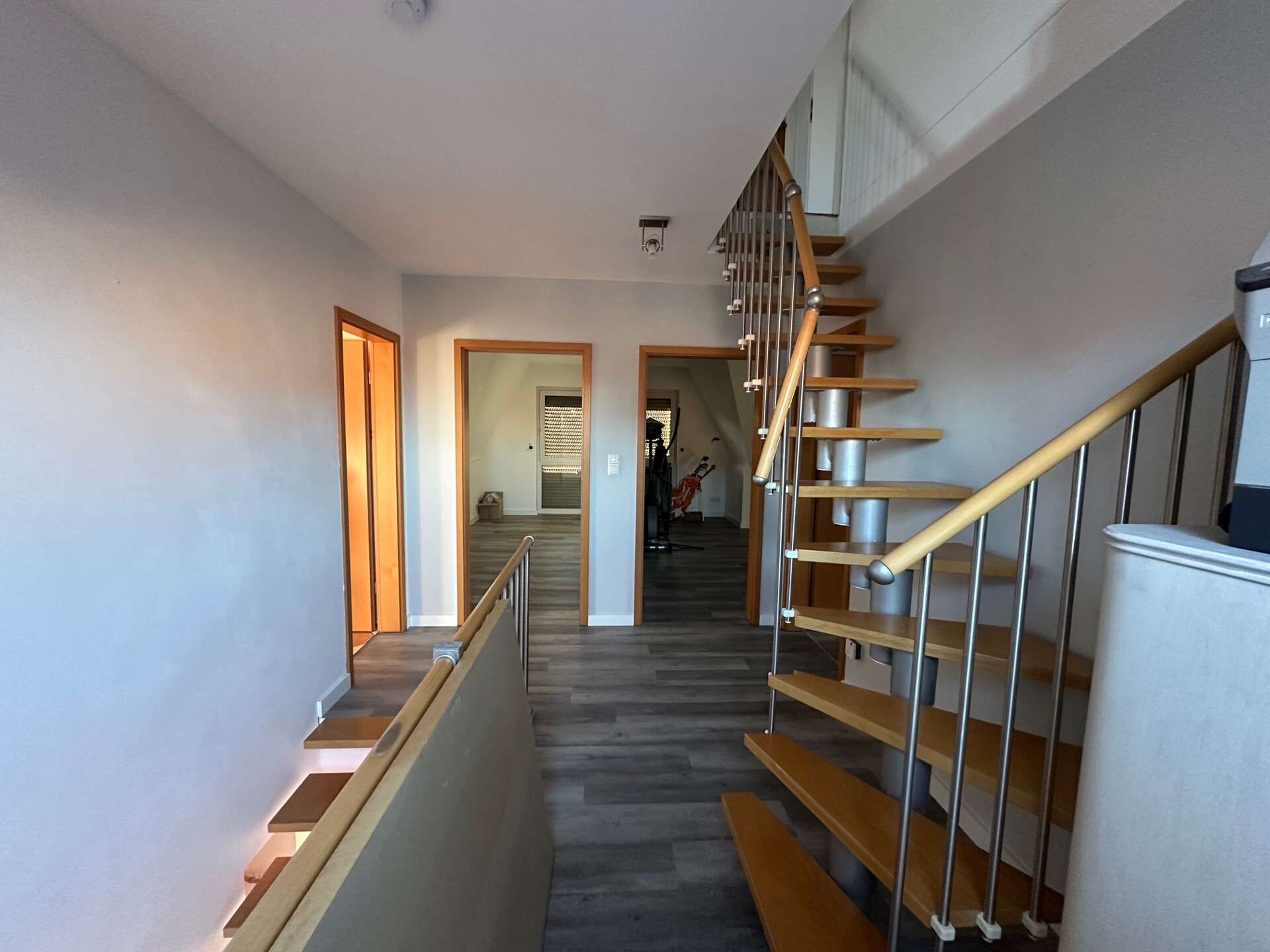 Immobilie in Hagenburg - Ihr neues IMMOBILIEN QUARTIER: Großzügiges Einfamilienhaus mit Wohlfühlfaktor in Bestlage - Bild 9